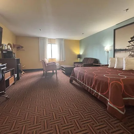 Super 8 By Wyndham Peoria