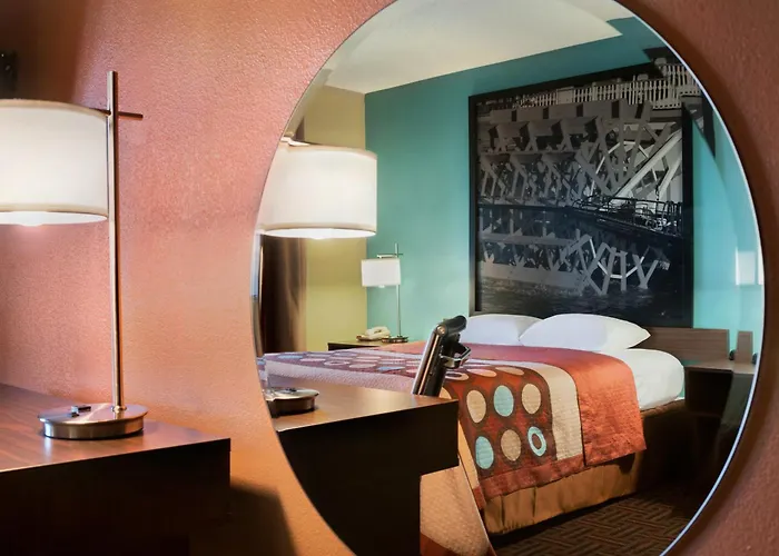 Super 8 By Wyndham Motel 2*